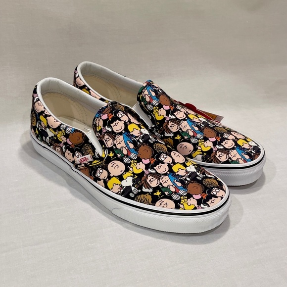 LIMITED EDITION: Vans x Peanuts “The Gang/Black” Classic Slip On Charlie Brown - Picture 5 of 9